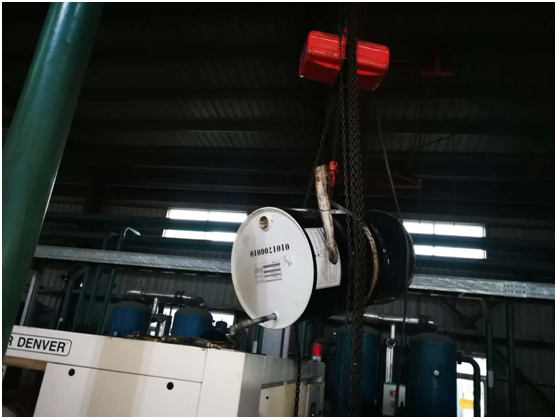 由于油品問題導致油氣分離器壓差高，空壓機潤滑油結膠，油濾堵塞，機器高溫報警(圖4)